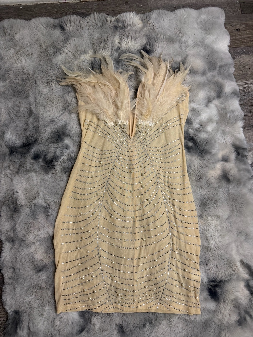 Beaded Feather Trim Sleeveless Cocktail Dress - Cream